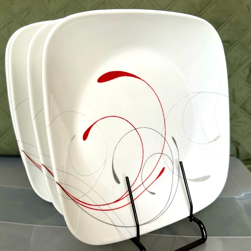 Set of 4 - Corelle Splendor - 9” Luncheon Plates